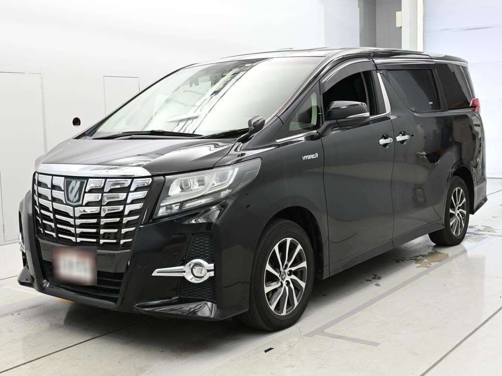 Toyota Alphard — премиальный минивэн с японского аукциона